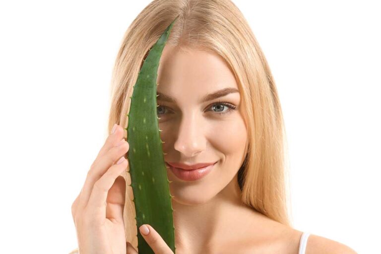 Hidratação com babosa: aprenda a fazer [manual completo]